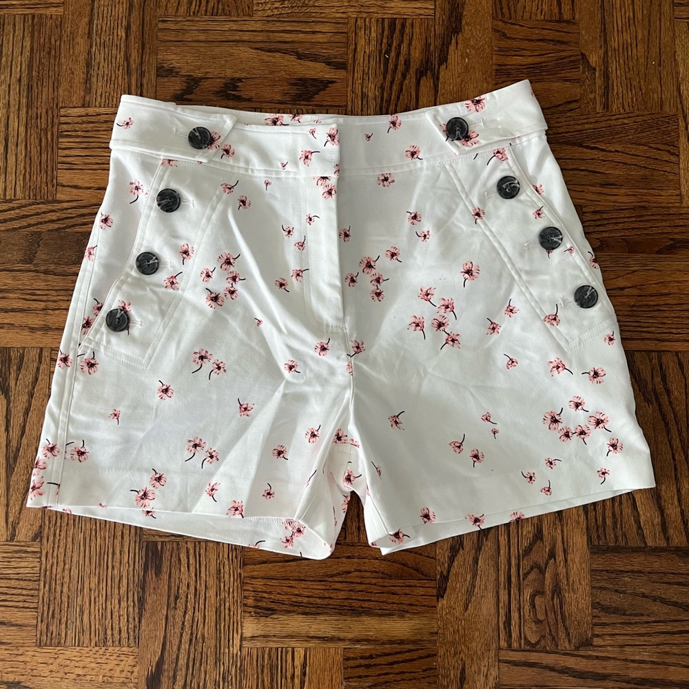 CeCe White Floral Shorts 6